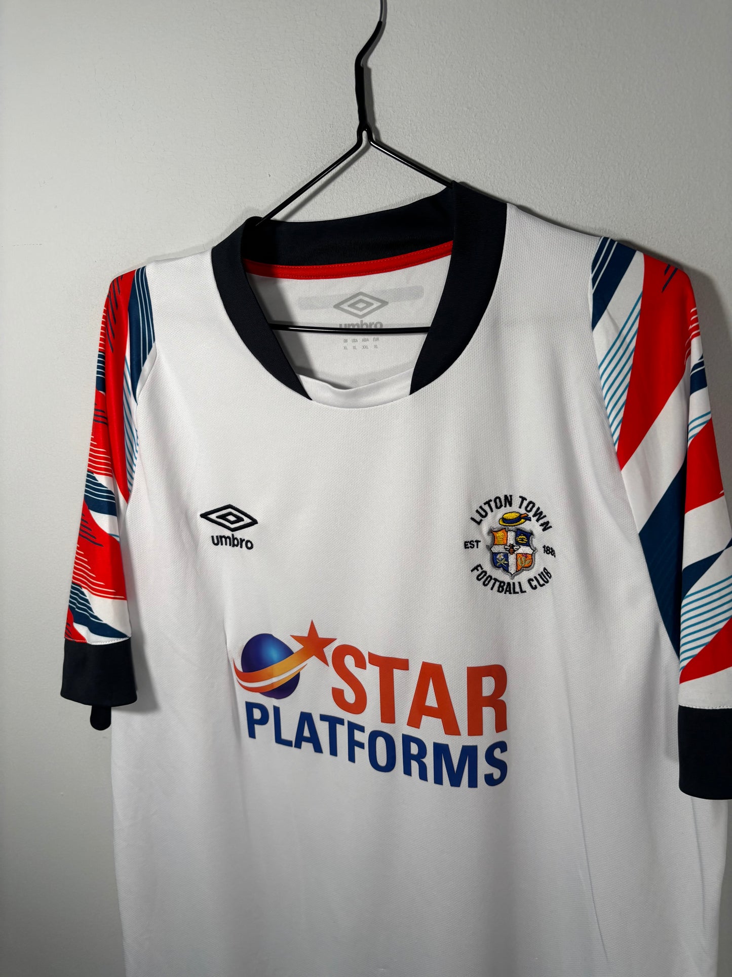 Luton Town Away Shirt 2022/23 (XL)