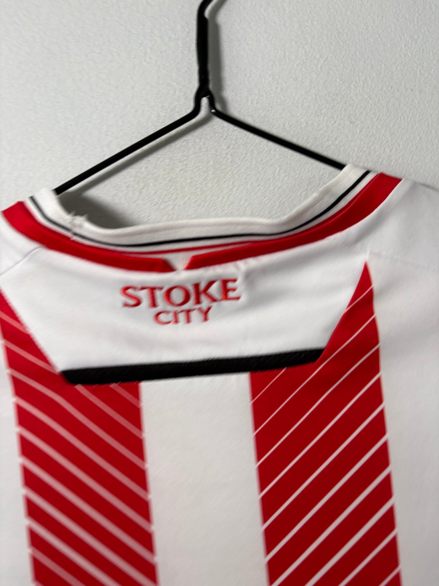 Stoke City Home Shirt 2022/23 (L)