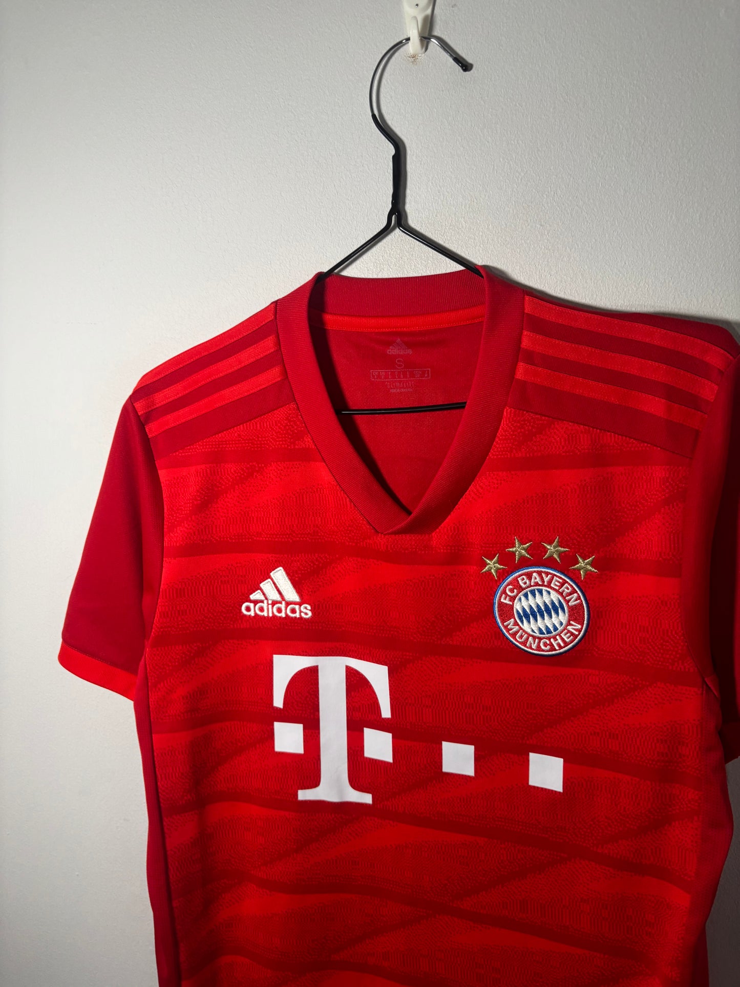 Bayern Munich Home Shirt 2019/20 Lewandowski (S)