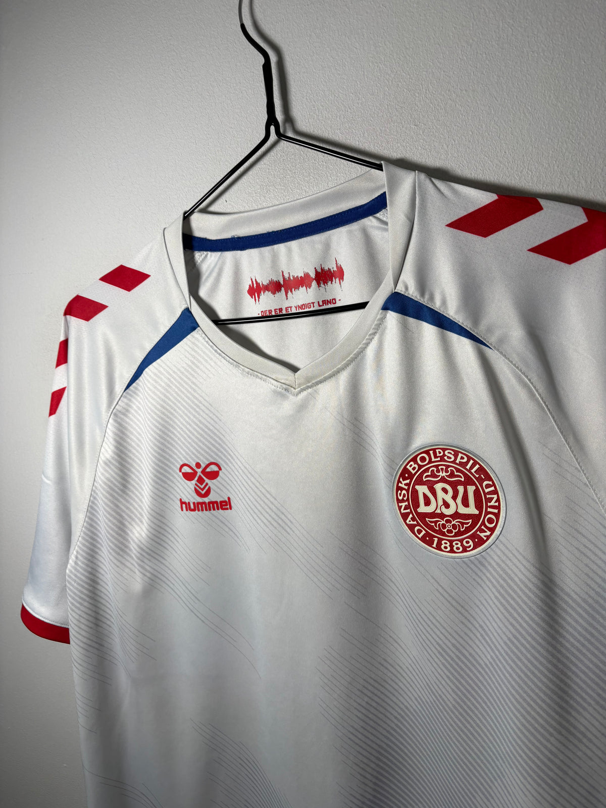 Denmark Away Shirt 2020 (L)