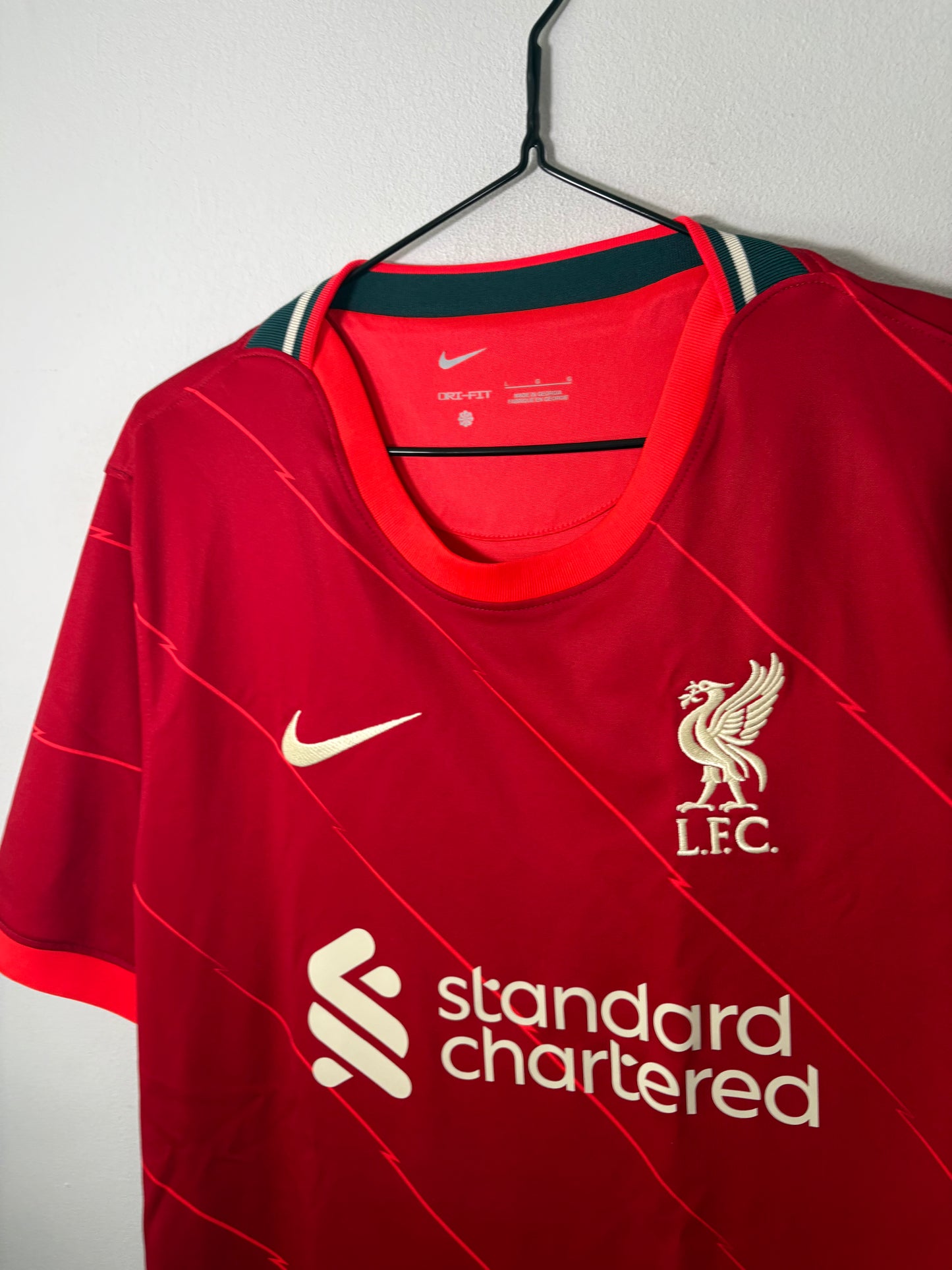 Liverpool Home Shirt 2021/22 Virgil Van Dijk (L)