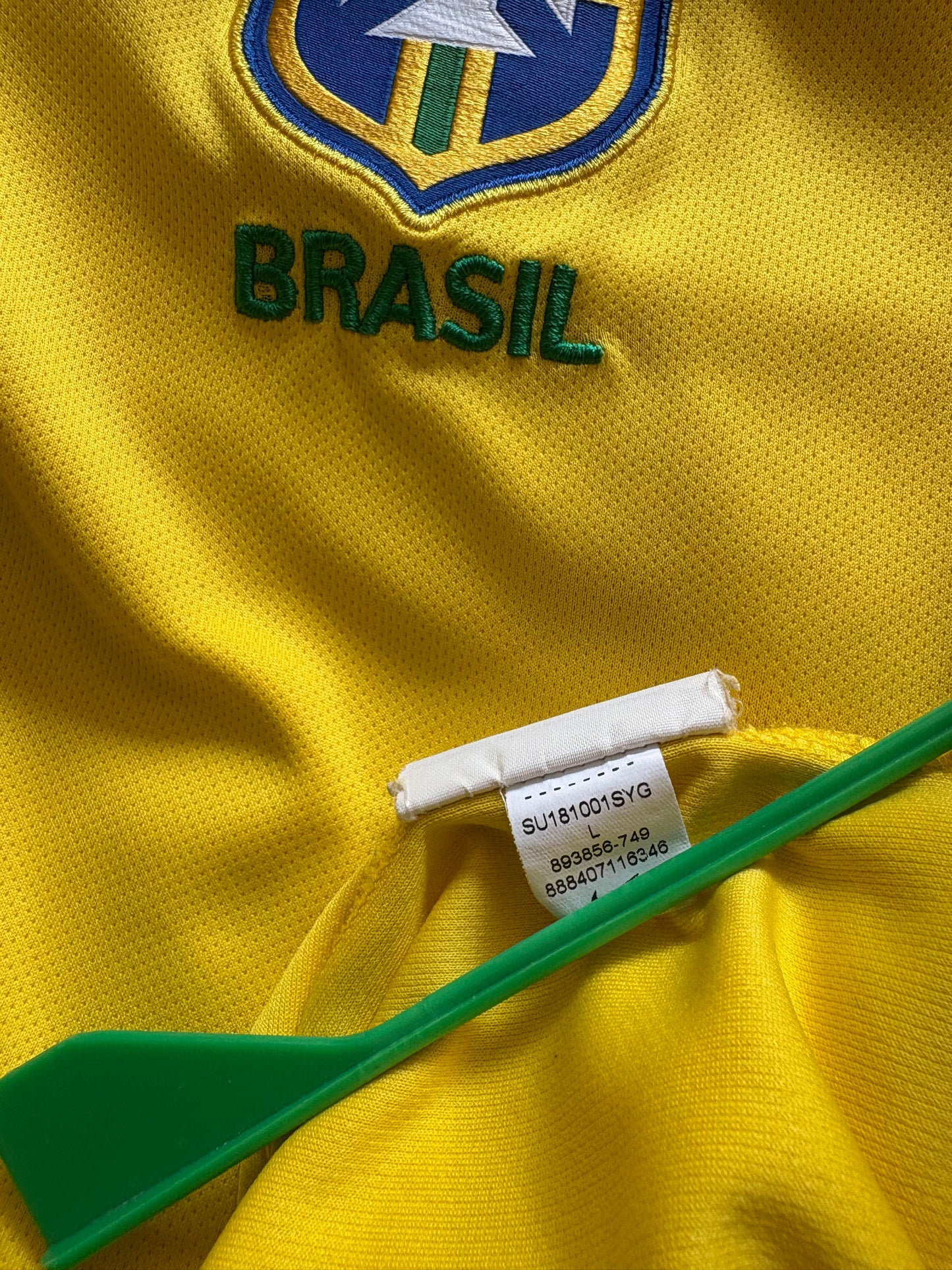 Brazil Home Shirt 2018 (L)
