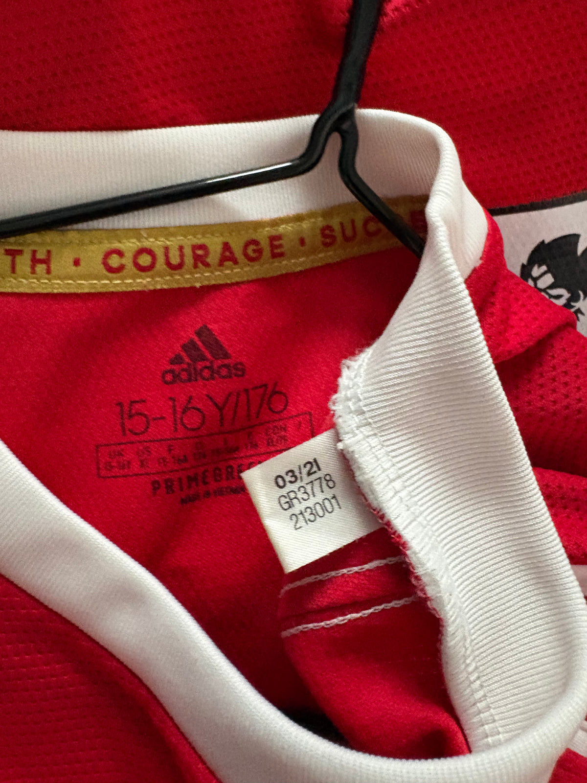 Manchester United Home Shirt 2021/22 Shaw (XLK)