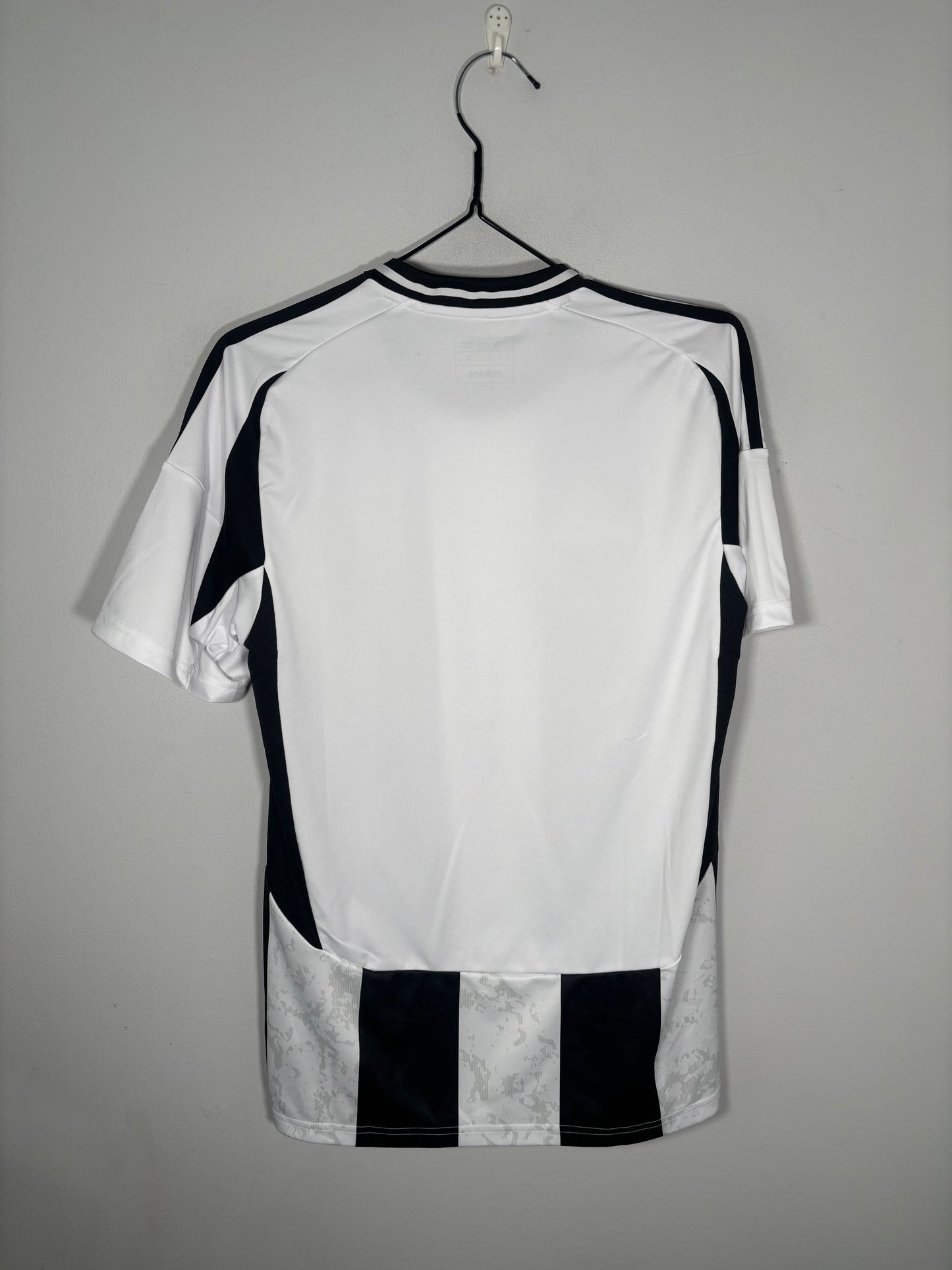 Juventus Home Shirt 2024/25 (S)