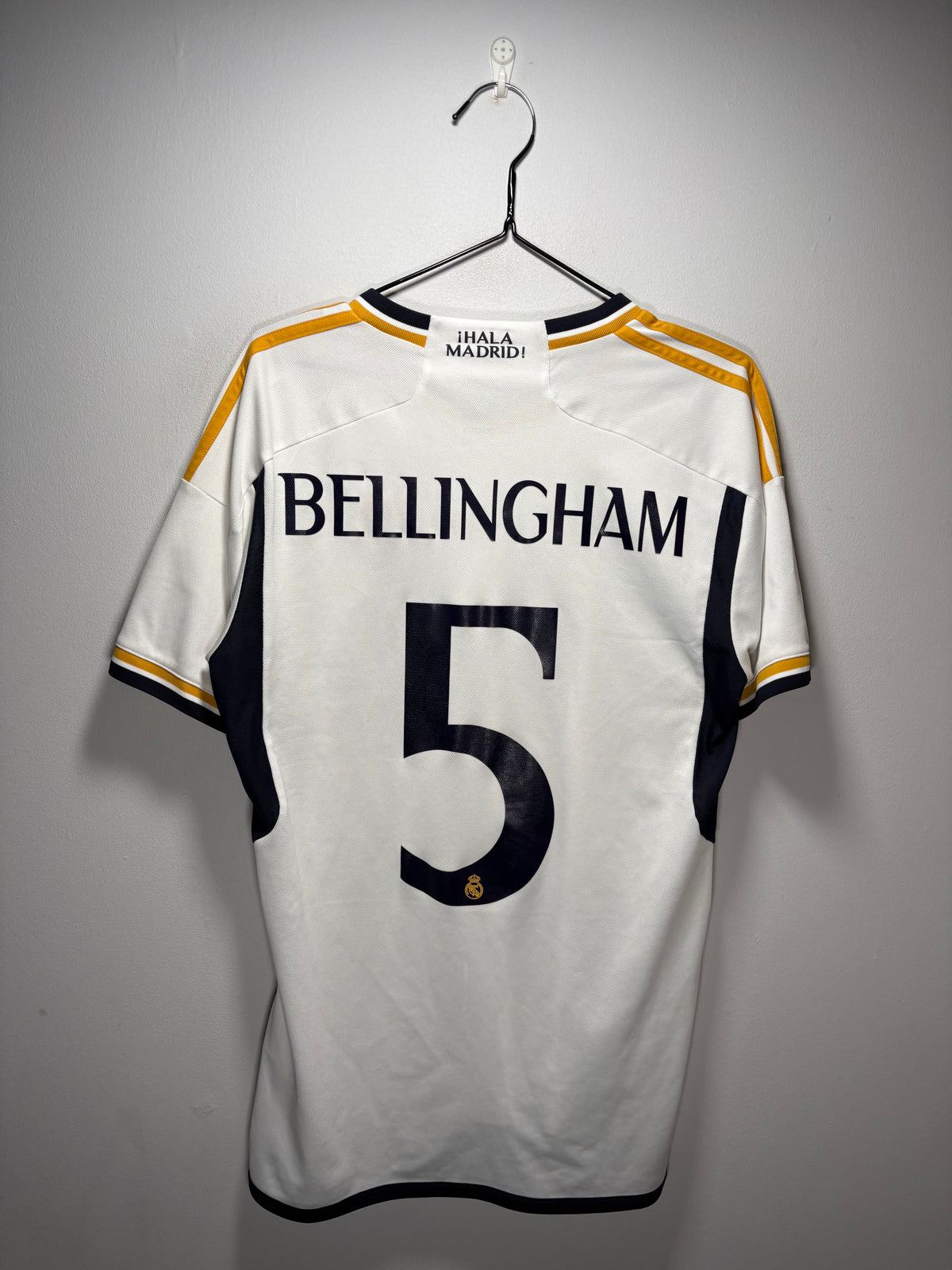 Real Madrid Authentic Home Shirt Bellingham 2023/24 (M)
