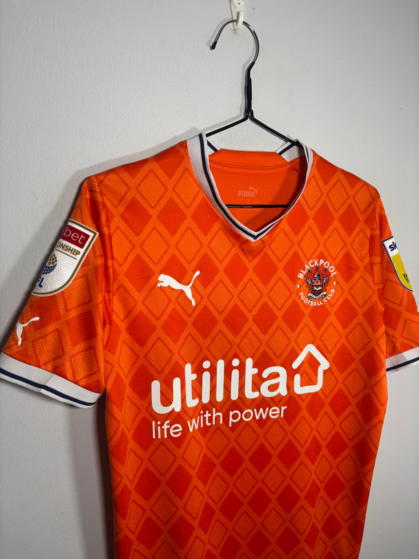 Blackpool Home Shirt 2022/23 Yates (S)