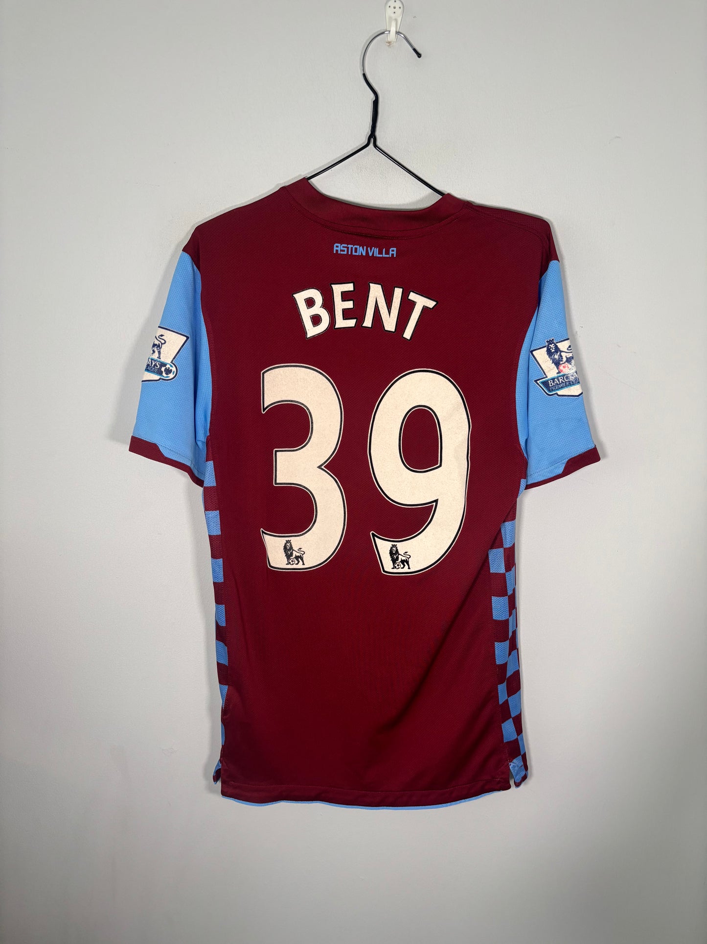Aston Villa Home Shirt 2010/11 Darren Bent (S)