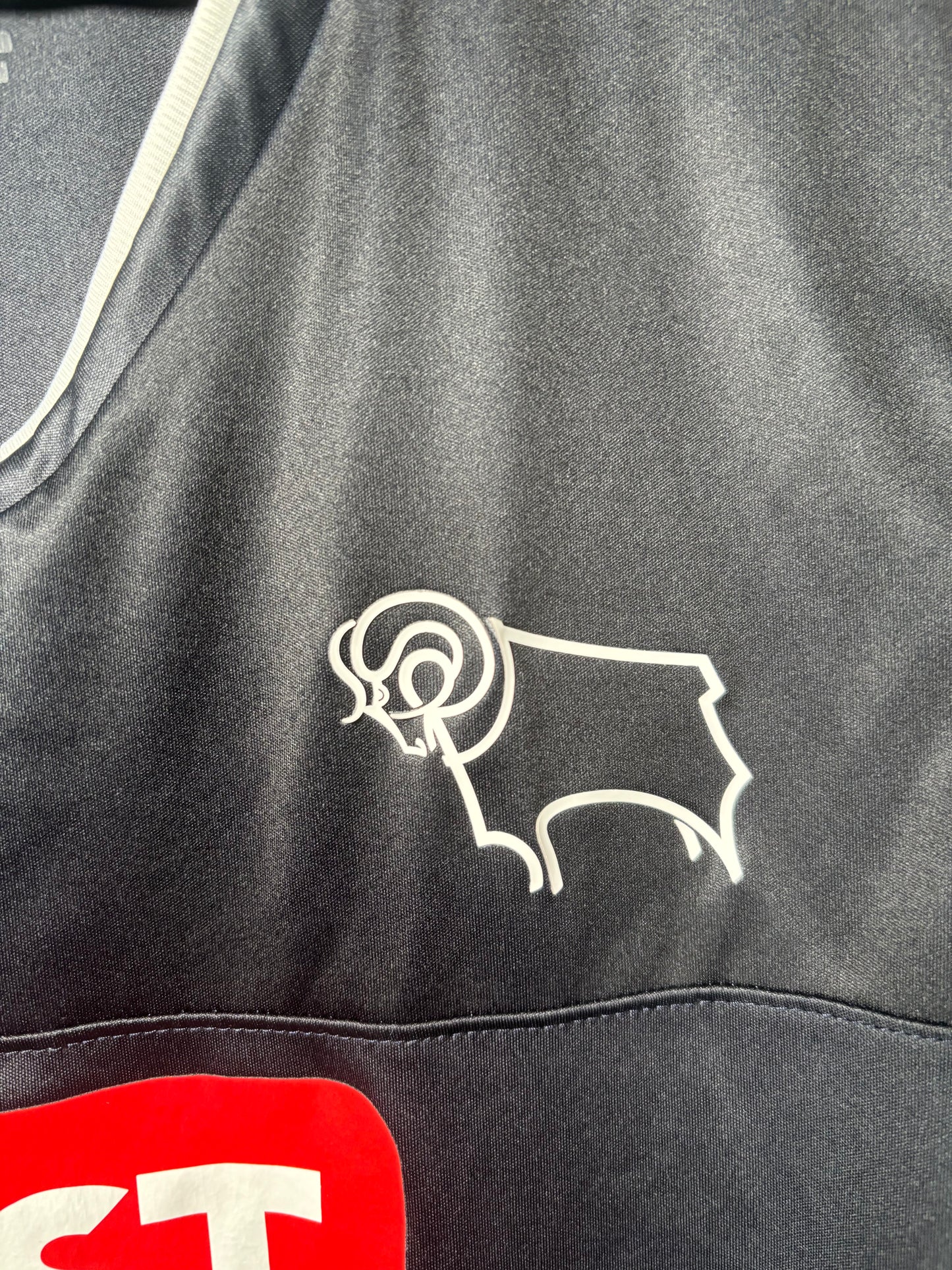Derby County Away Shirt 2016/17 (M)