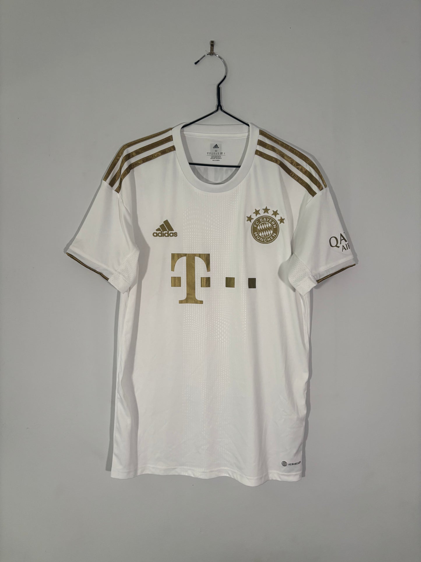 Bayern Munich Away Shirt 2022/23 (M)