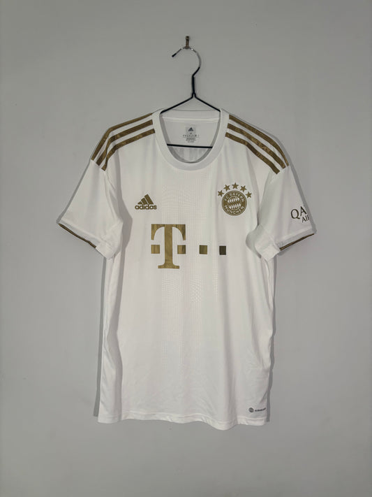 Bayern Munich Away Shirt 2022/23 (M)