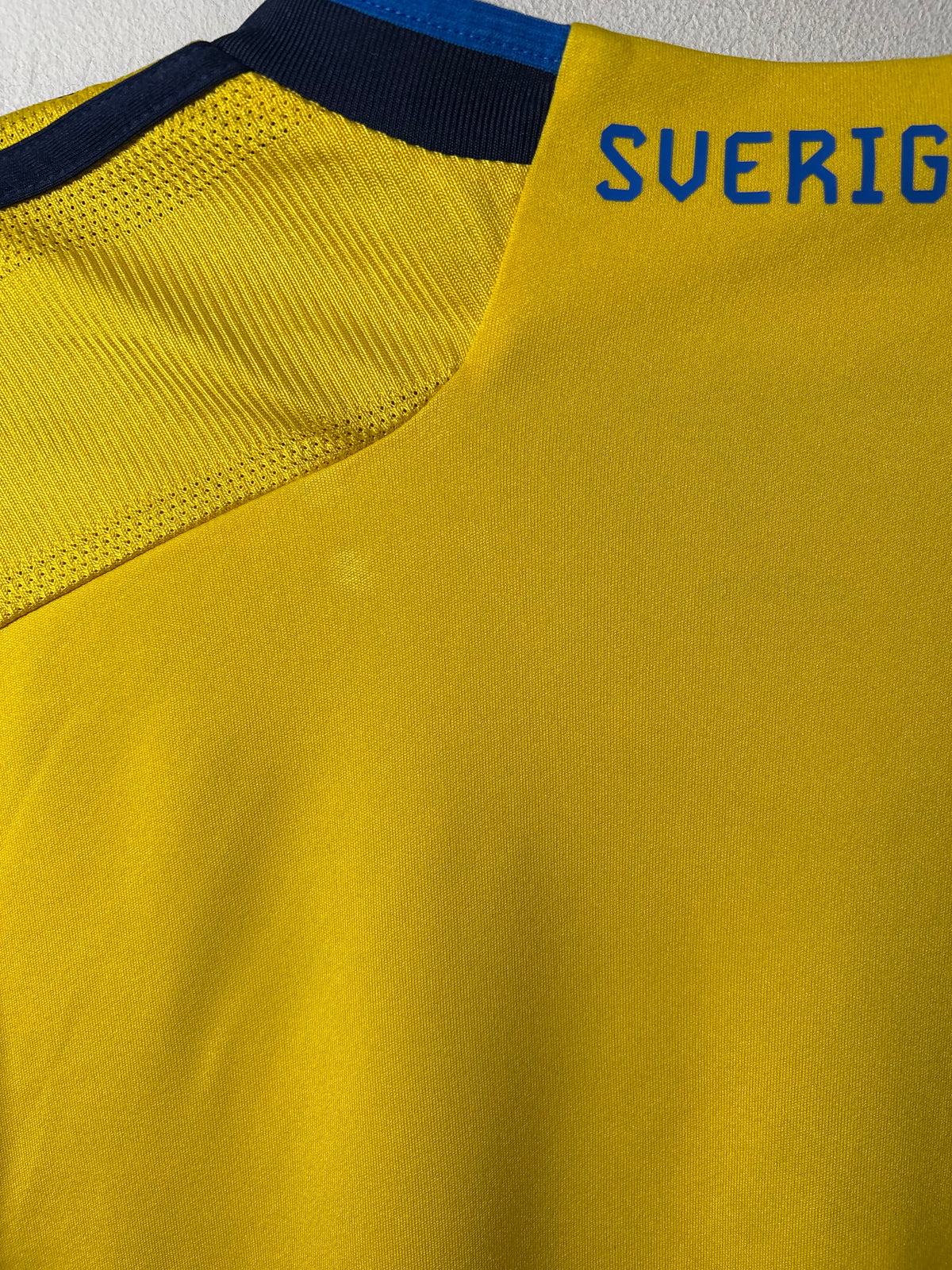 Sweden Home Shirt 2022 (L)
