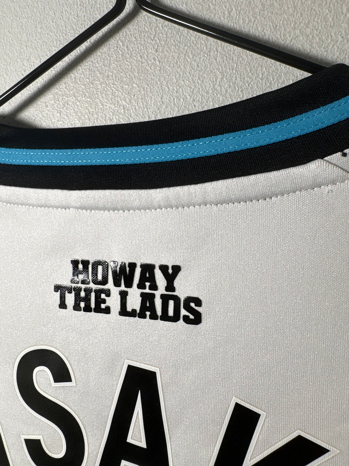Newcastle United Home Shirt 2025/26 Isak (M)