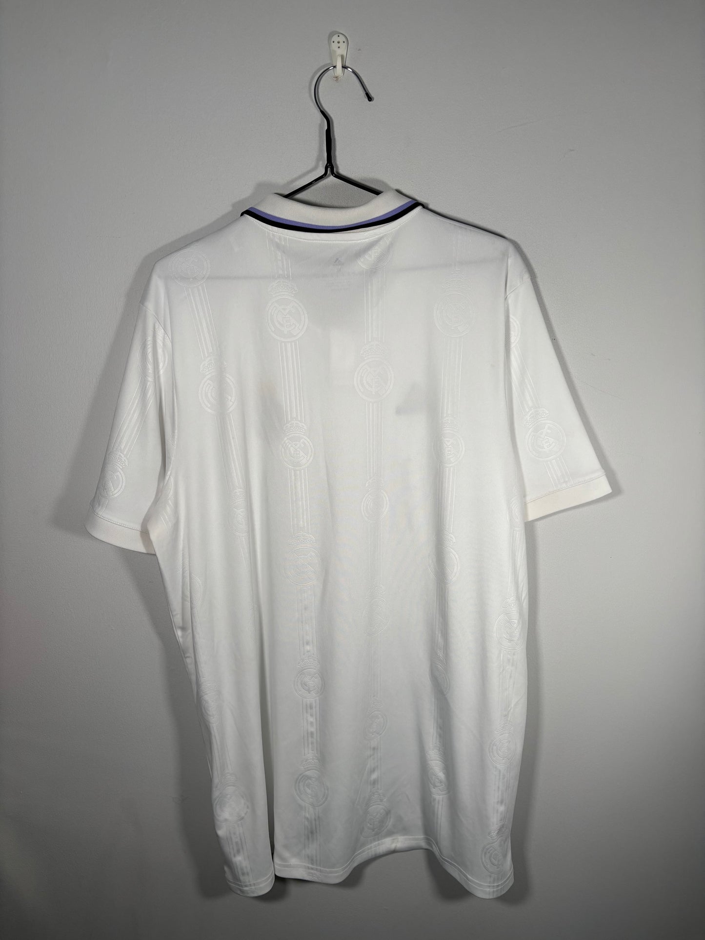 Real Madrid Home Shirt 2022/23 (XXL)