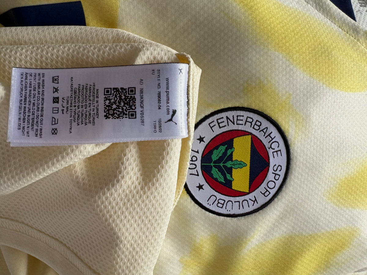 Fenerbahce Away Shirt 2022/23 (L)