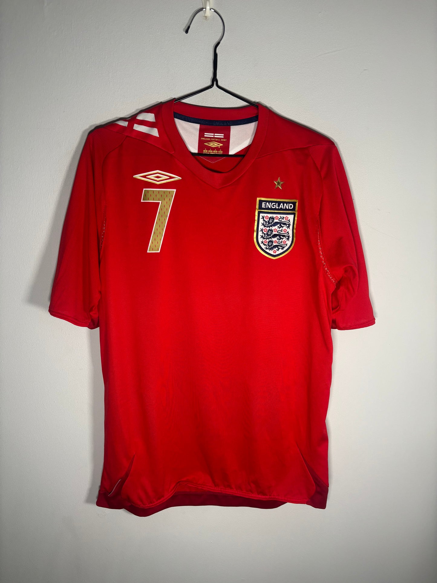 England Away Shirt 2006 David Beckham (S)