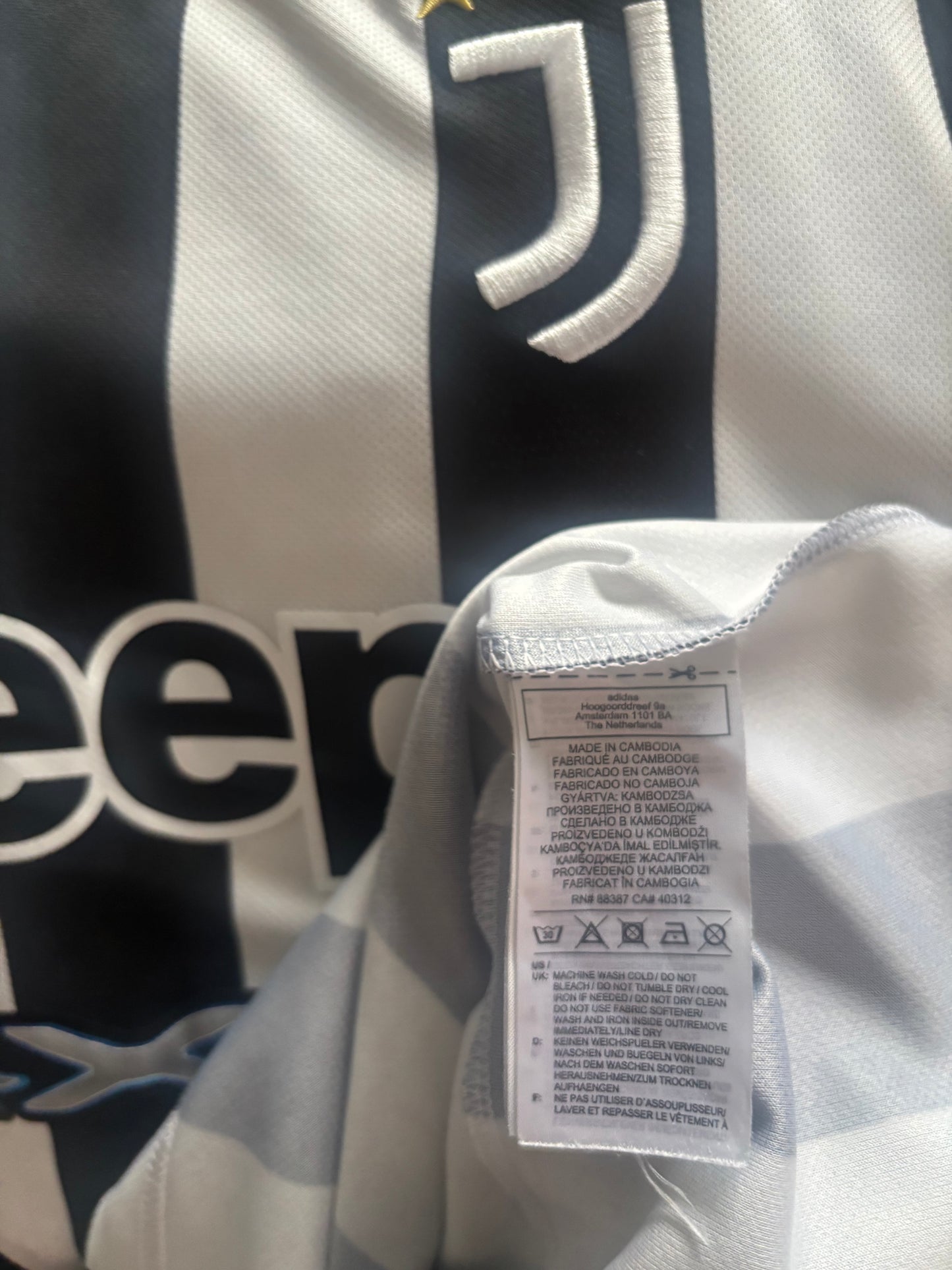 Juventus Home Shirt 2021/22 (M)