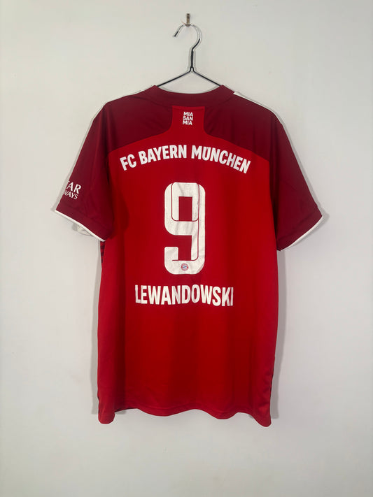 Bayern Munich Home Shirt 2021/22 Robert Lewandowski (XL)