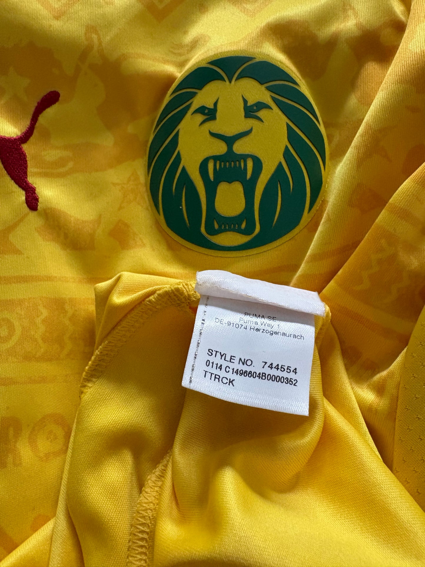 Cameroon Away Shirt 2014 (M)