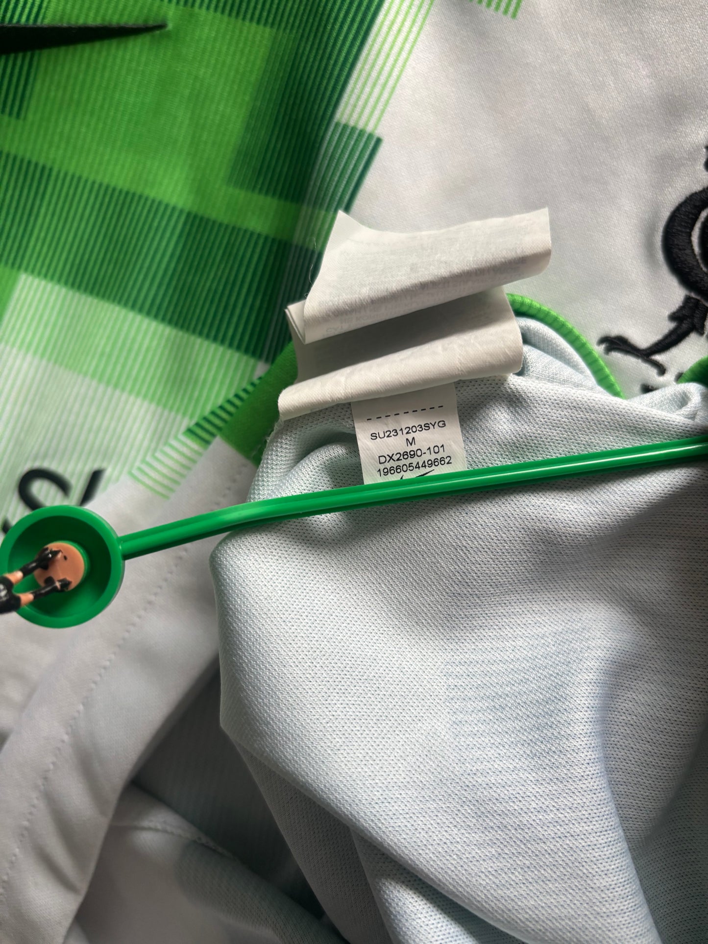 Liverpool Away Shirt 2023/24 (M)