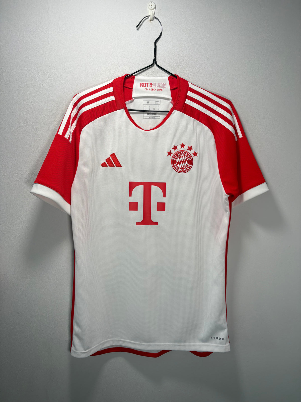 Bayern Munich Authentic Home Shirt 2023/24 Kim MinJae (M)