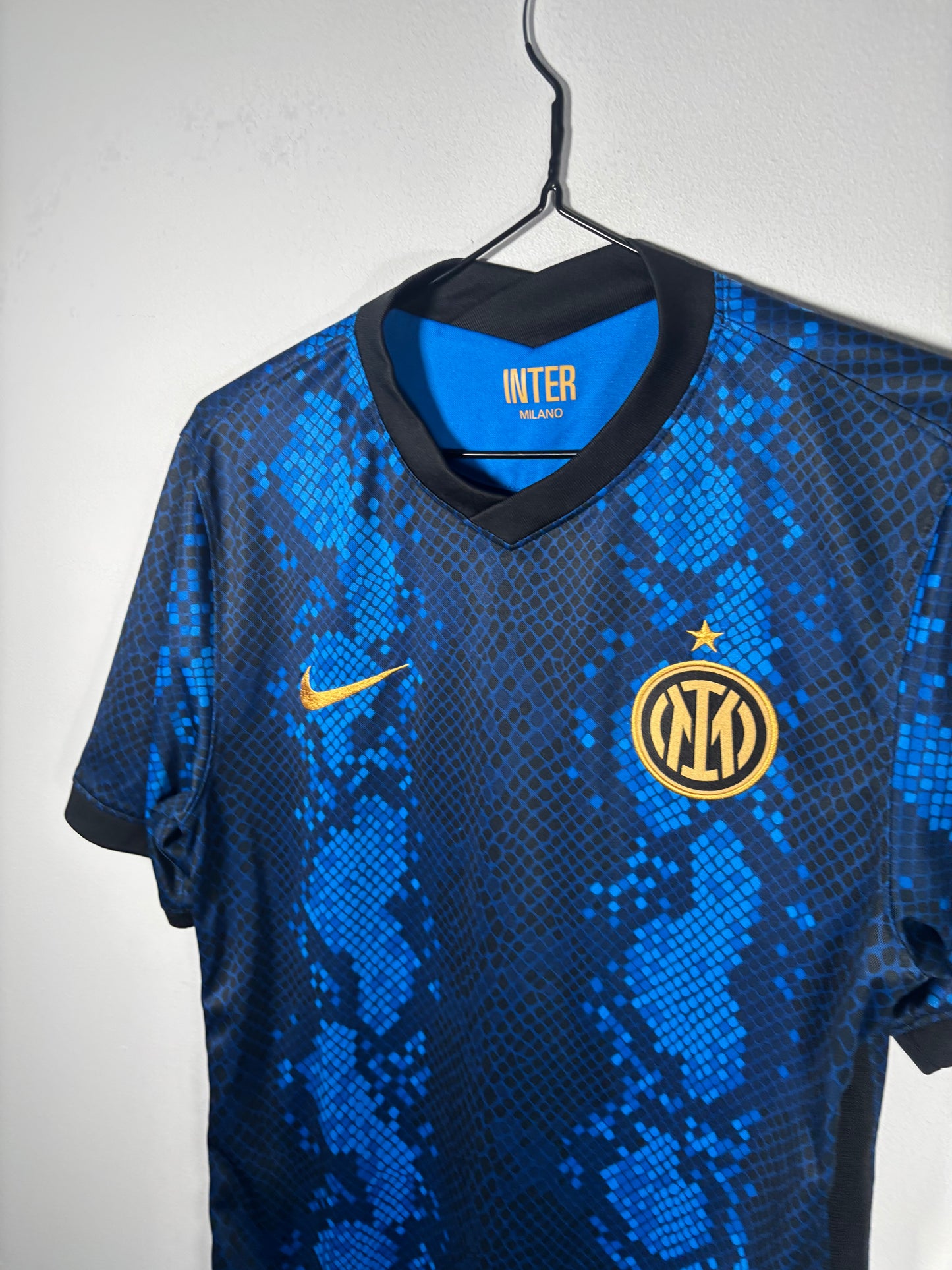 Inter Milan Home Shirt 2021/22 (S)