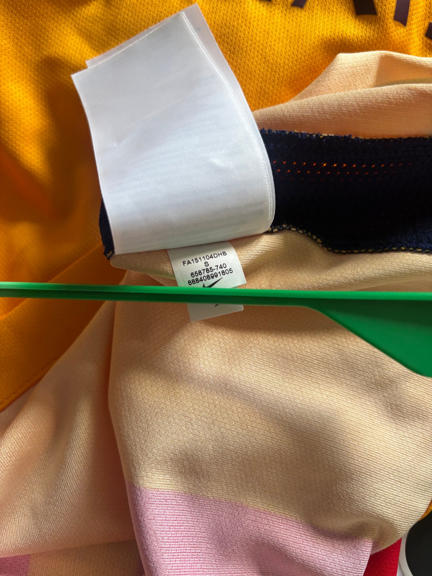 Barcelona Away Shirt 2015/16 (S)