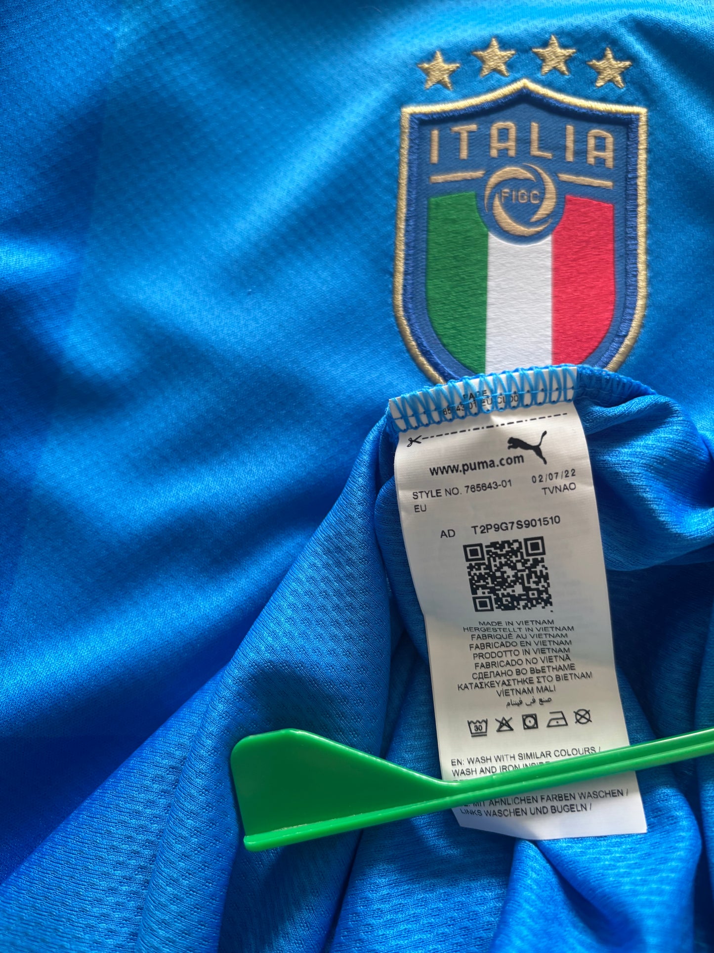 Italy Home Shirt 2022 BNWT (S)