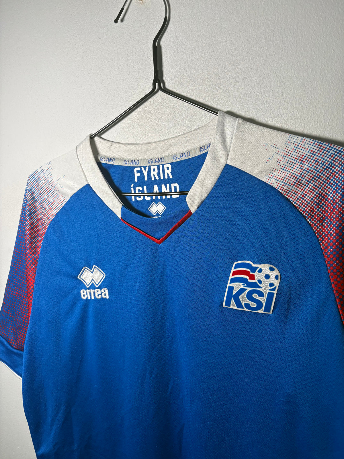 Iceland Home Shirt 2018 (L)