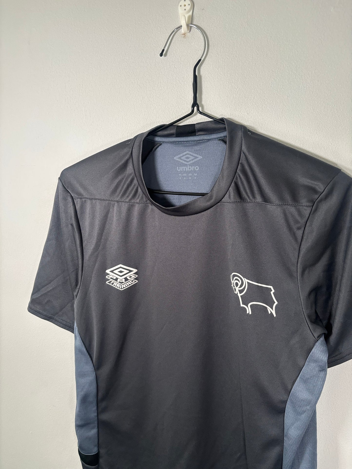 Derby County Training Shirt (S)