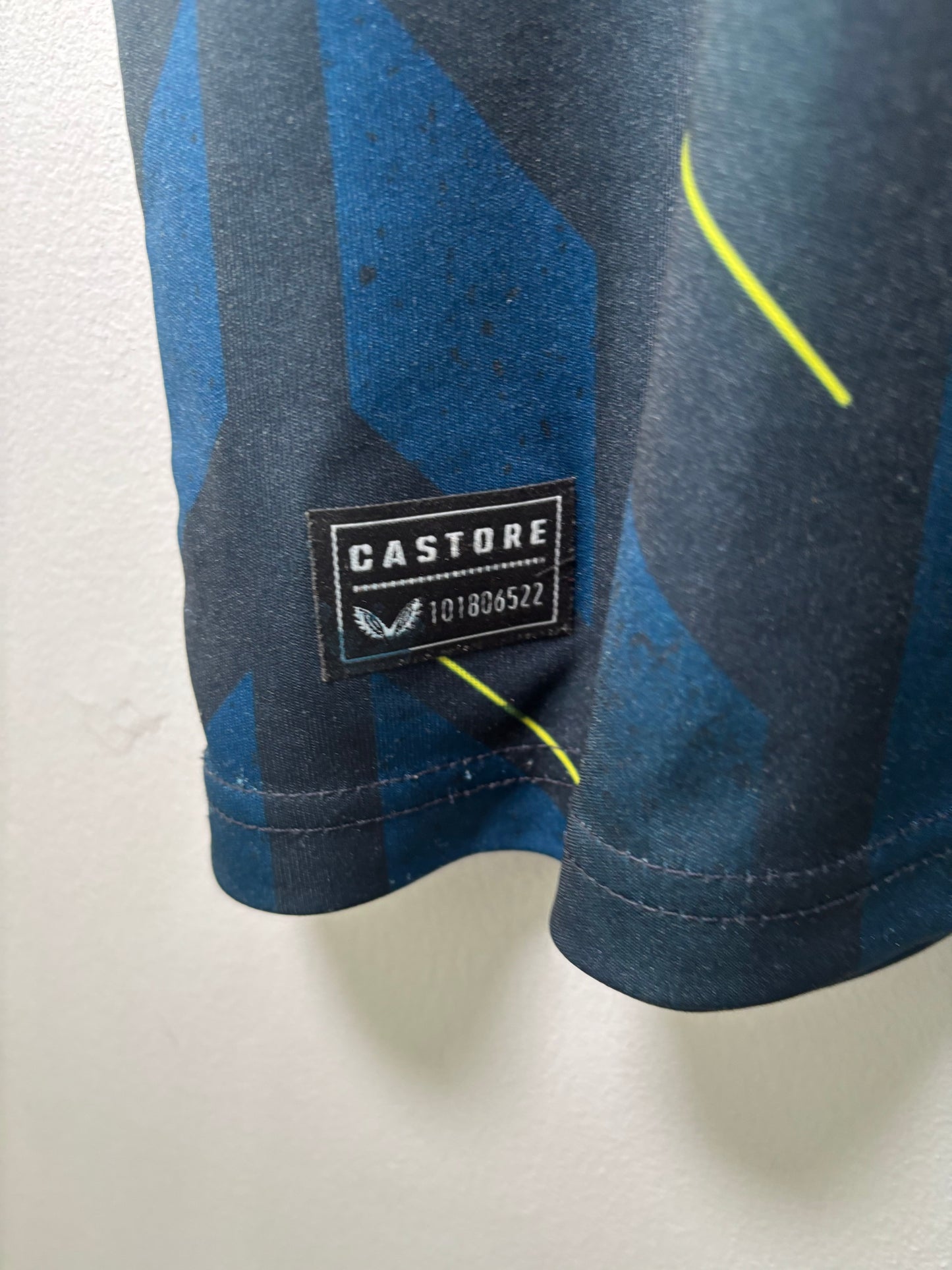 Newcastle United Third Shirt 2023/24 Livramento (M)