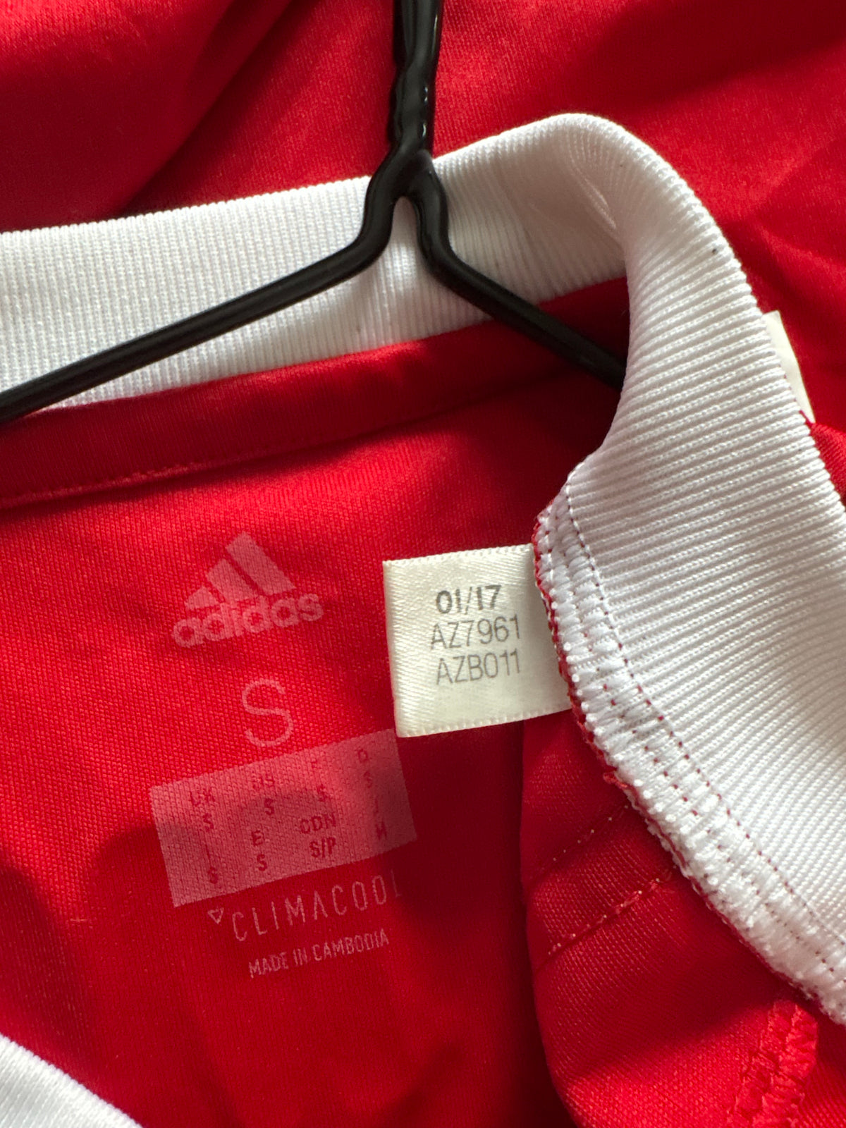Bayern Munich Home Shirt 2017/18 Thiago (S)