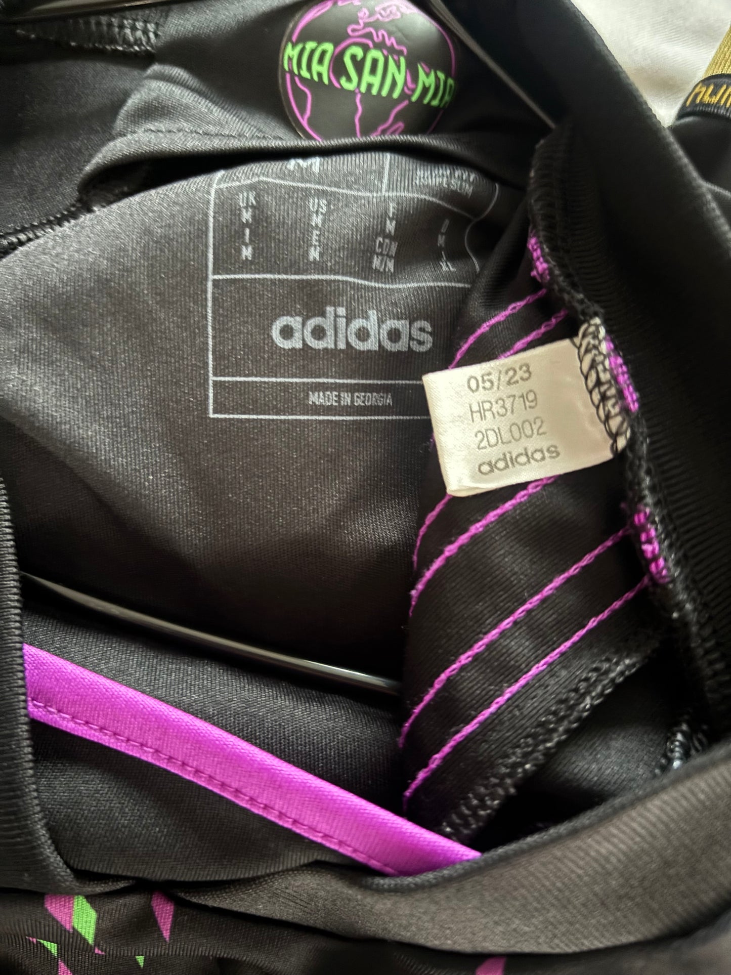 Bayern Munich Away Shirt 2023/24 (M)