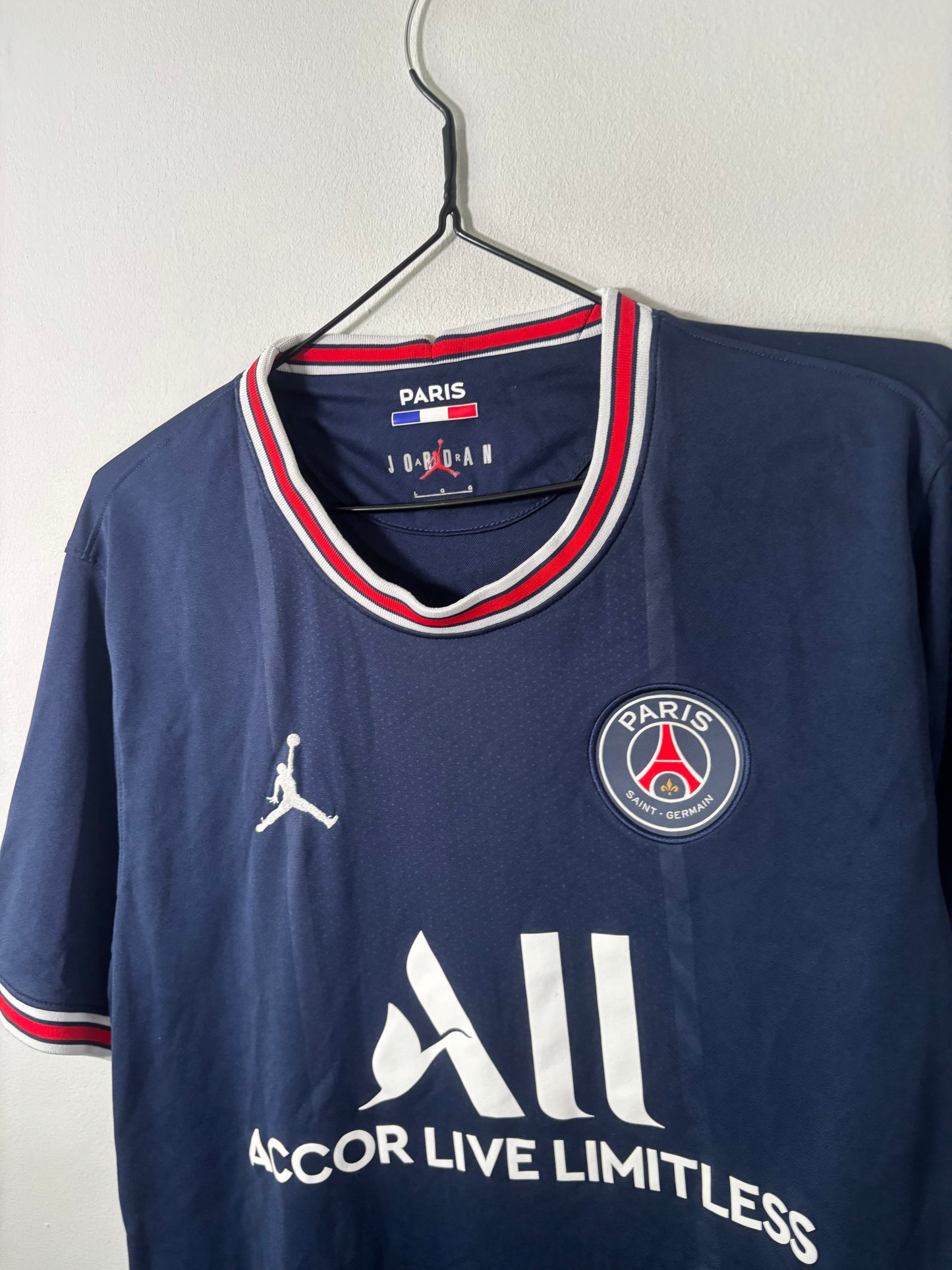 PSG Home Shirt 2021/22 Mbappe (L)