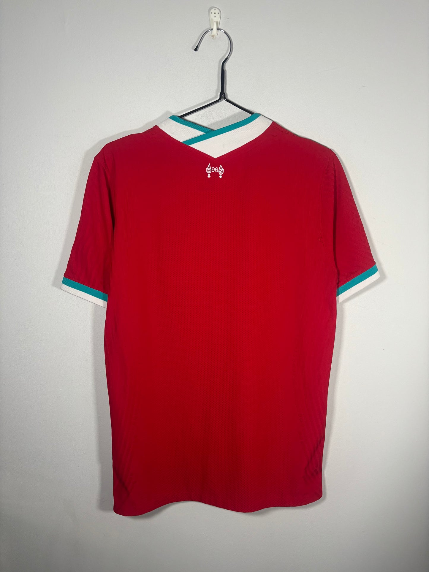 Liverpool Home Shirt 2020/21 Player Issue (M)
