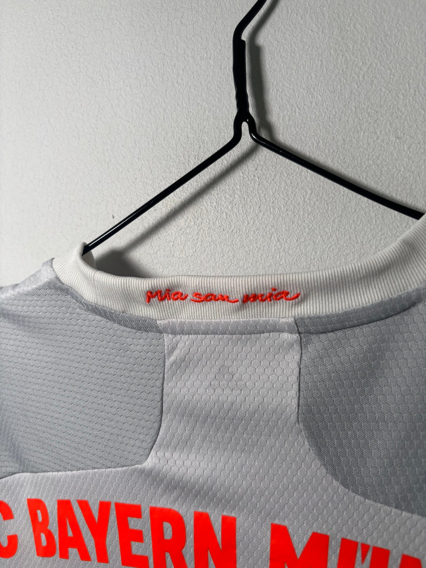 Bayern Munich Away Shirt 2020/21 (M)