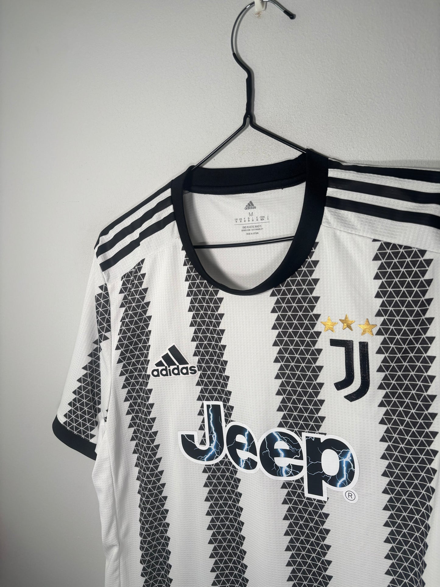 Juventus Home Shirt 2022/23 Player Quality (M)