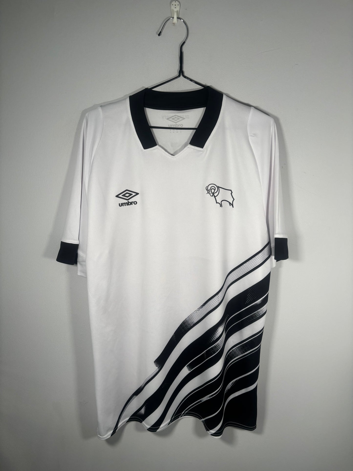 Derby County Home Shirt 2022/23 Hourihane (XL)