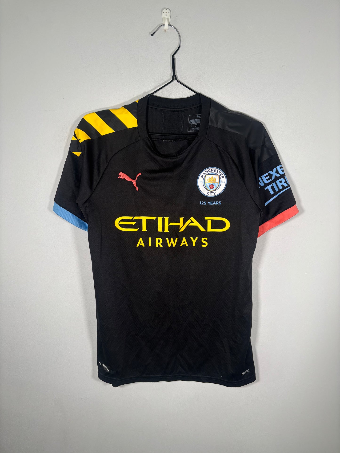 Manchester City Away Shirt 2019/20 Aguero (S)