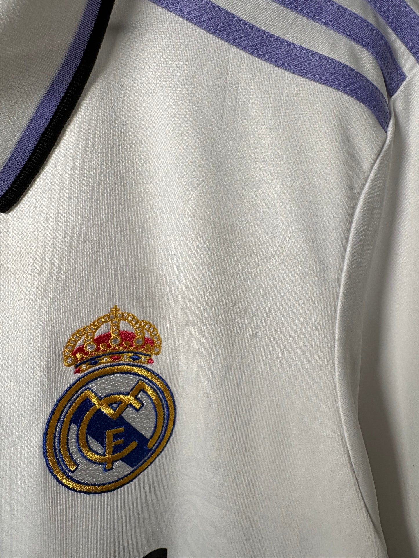 Real Madrid Home Shirt 2022/23 (L)