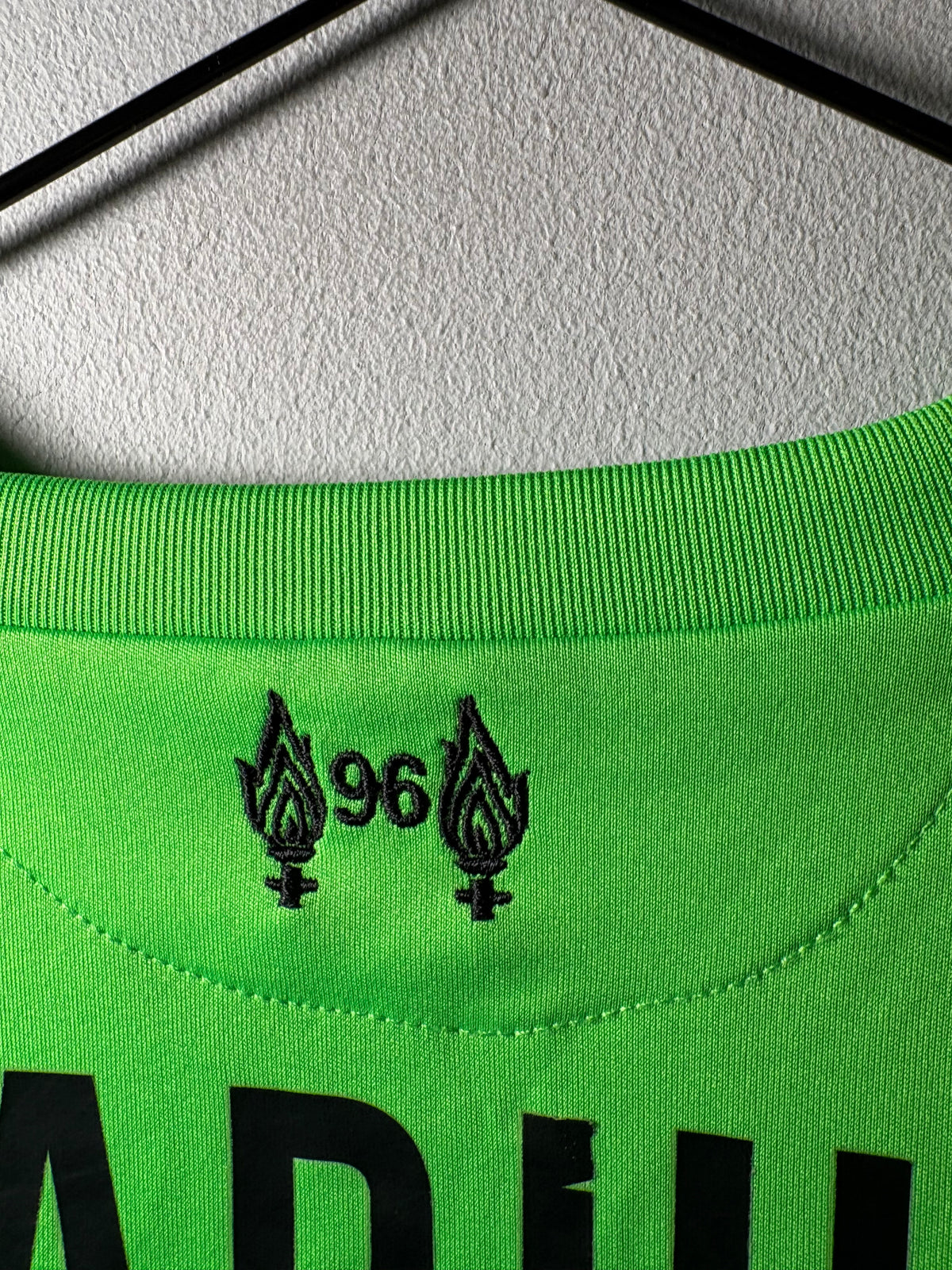 Liverpool Authentic Goalkeeper Shirt 2018/19 Karius (LK)
