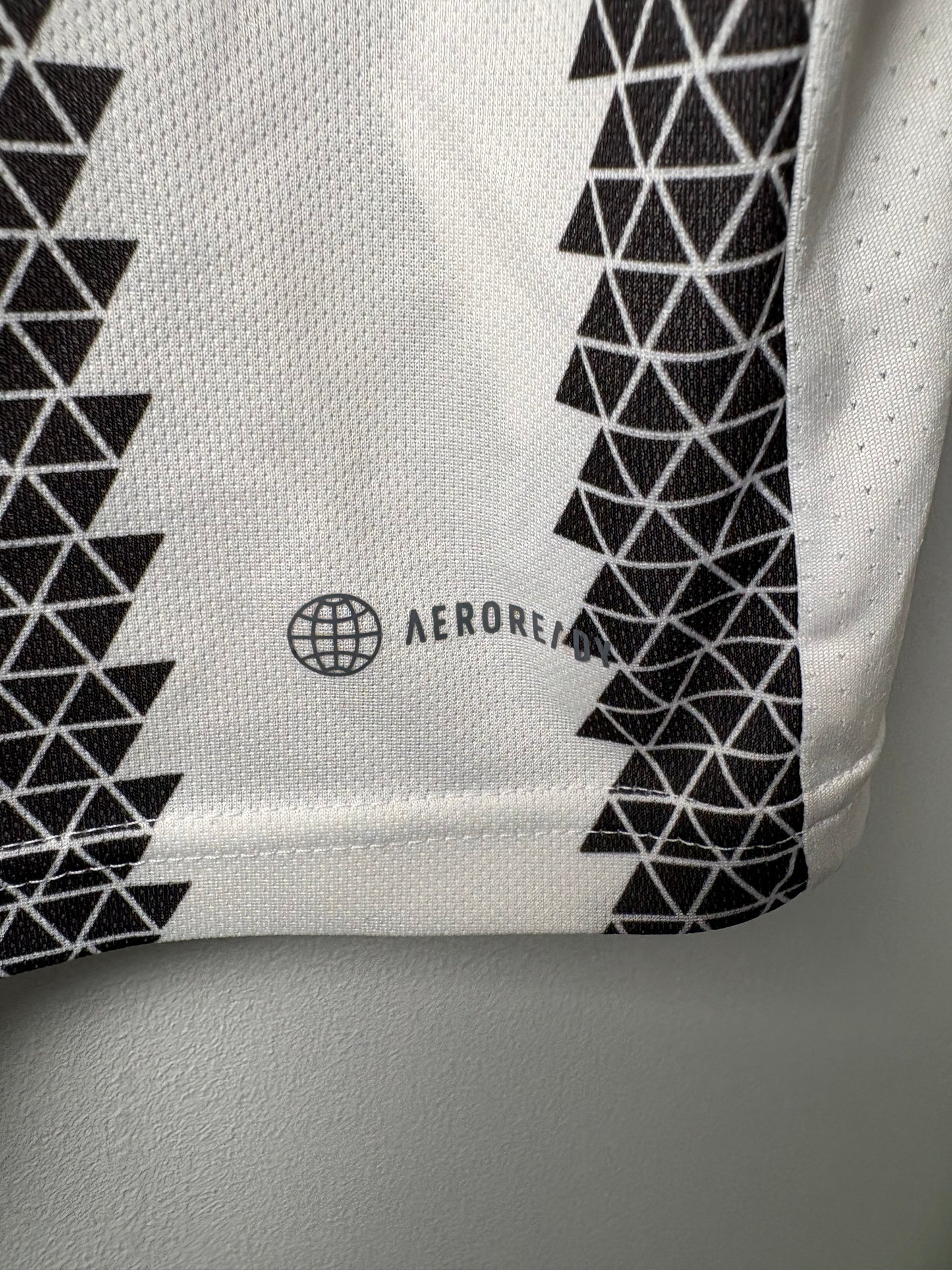 Juventus Home Shirt 2022/23 (XL)