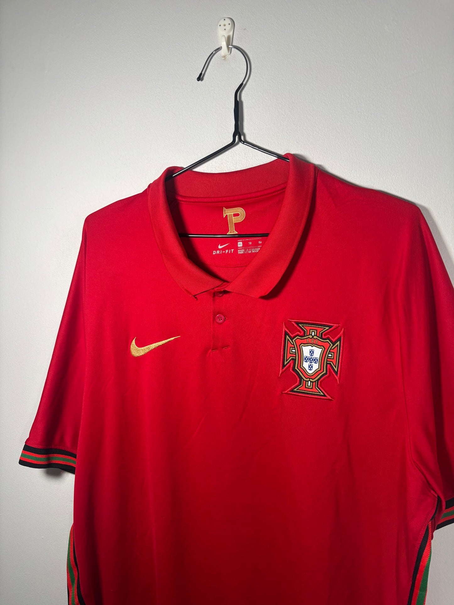 Portugal Home Shirt 2020 Ronaldo (XL)