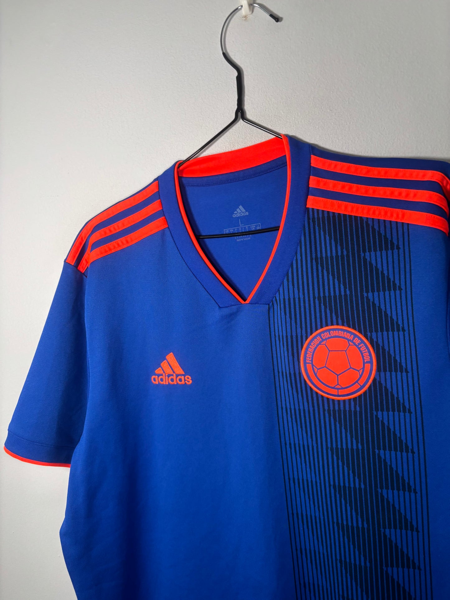 Colombia Away Shirt 2018 (L)