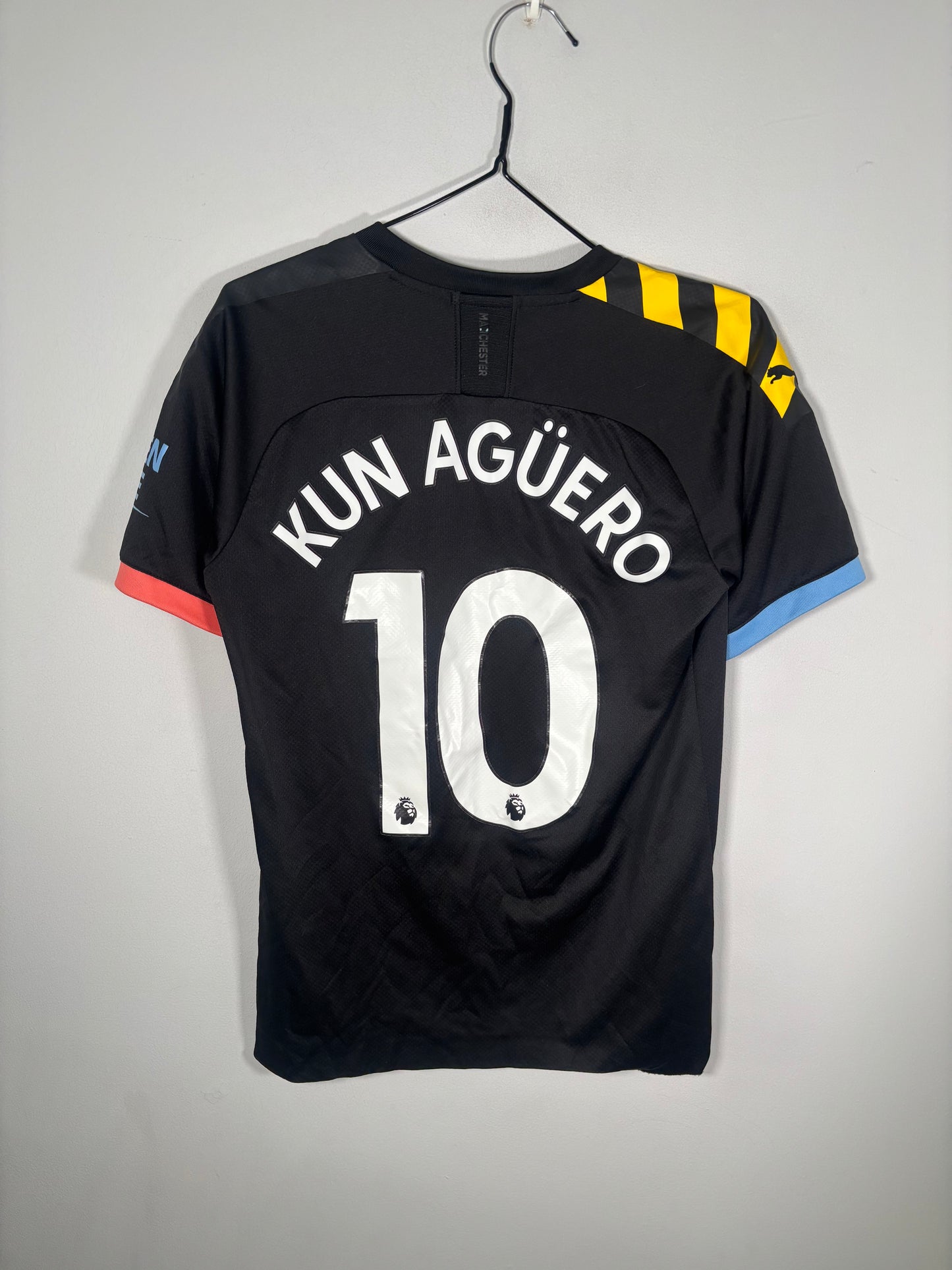 Manchester City Away Shirt 2019/20 Aguero (S)