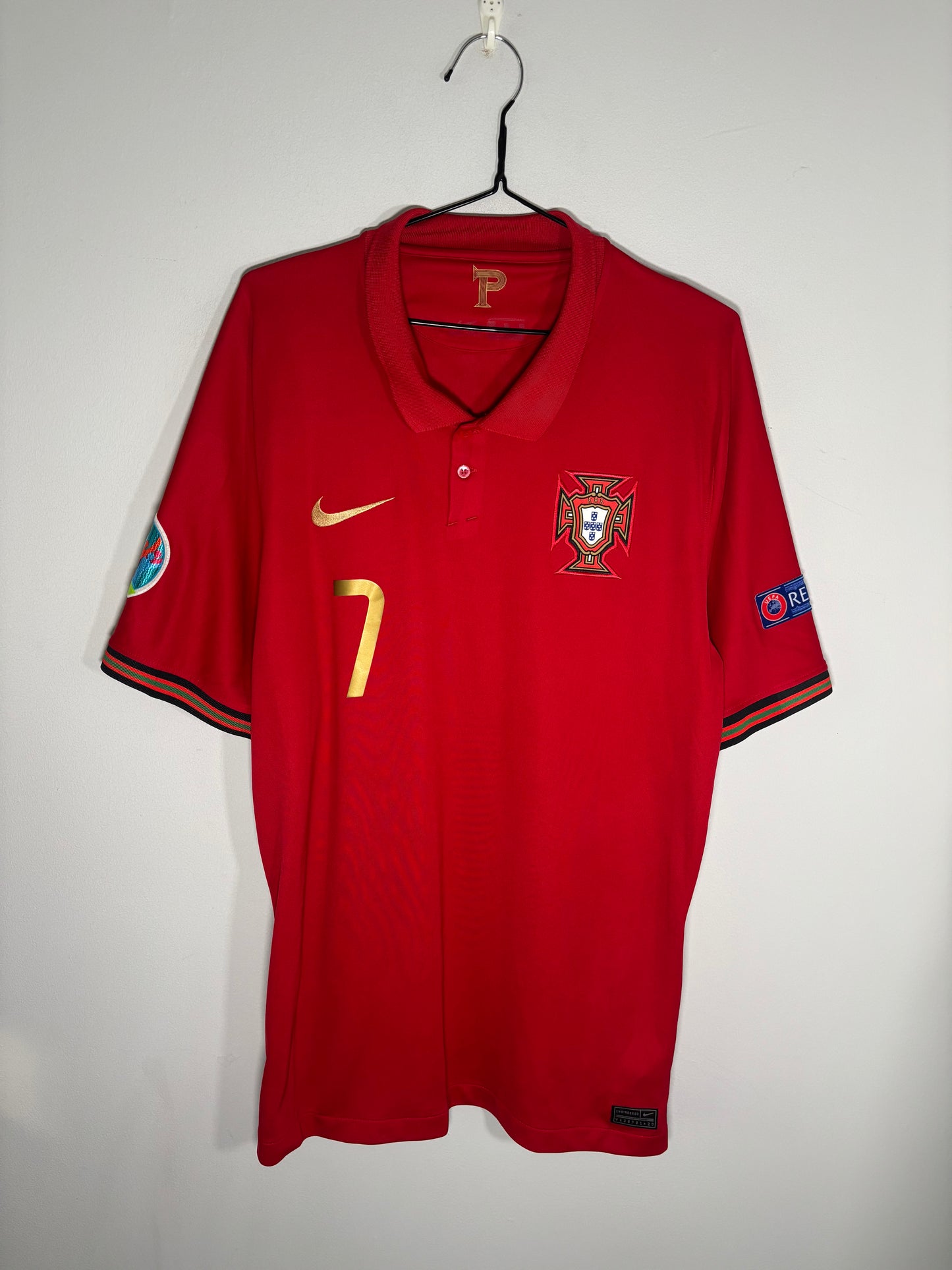 Portugal Home Shirt 2020 Ronaldo (XL)