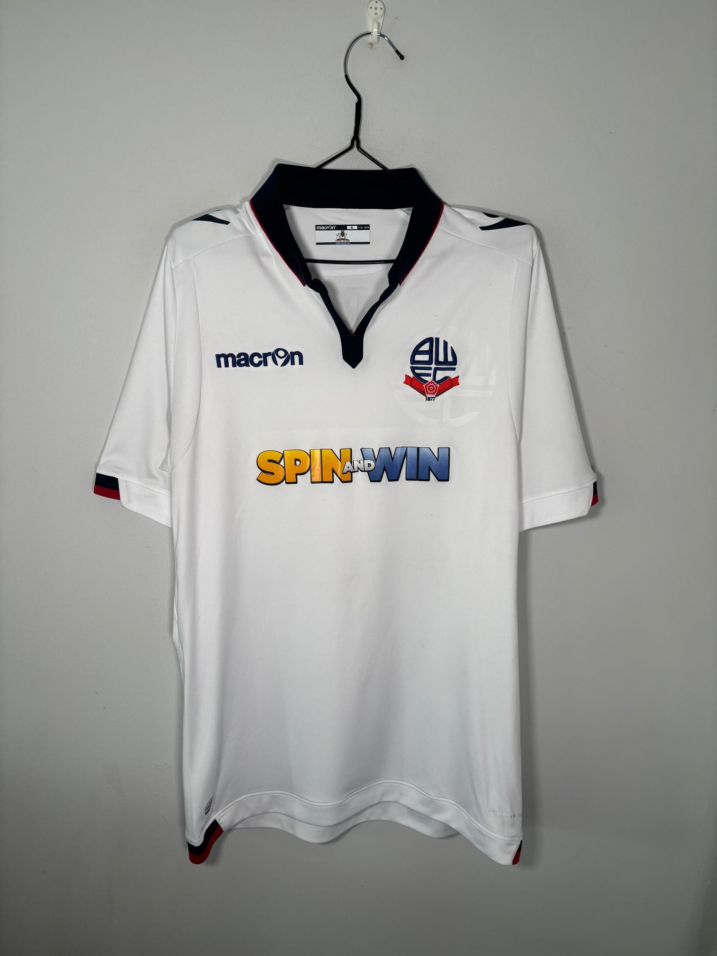 Bolton Wanderers Home Shirt 2016/17 Morais (XL)