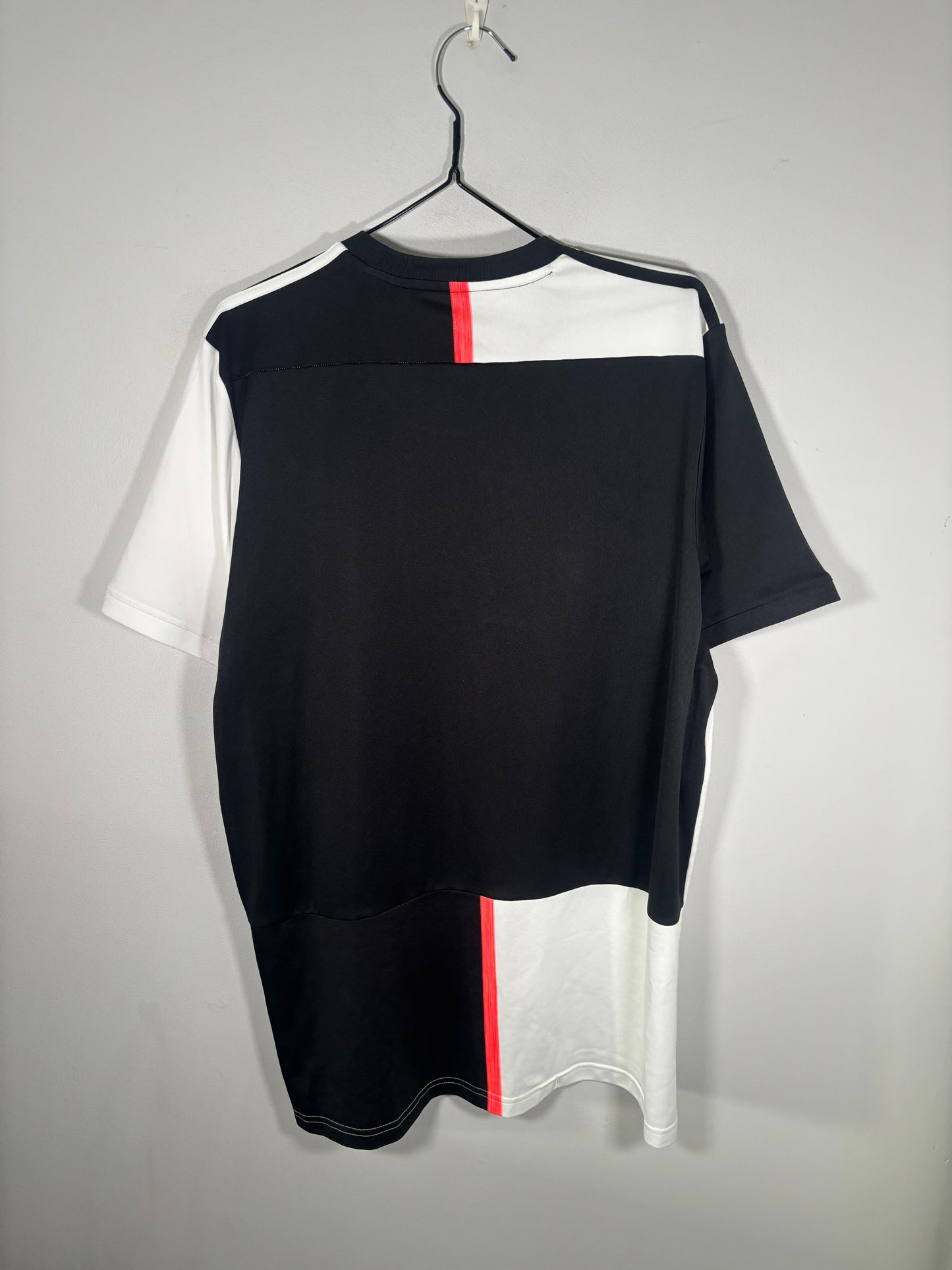 Juventus Home Shirt 2019/20 (XL)
