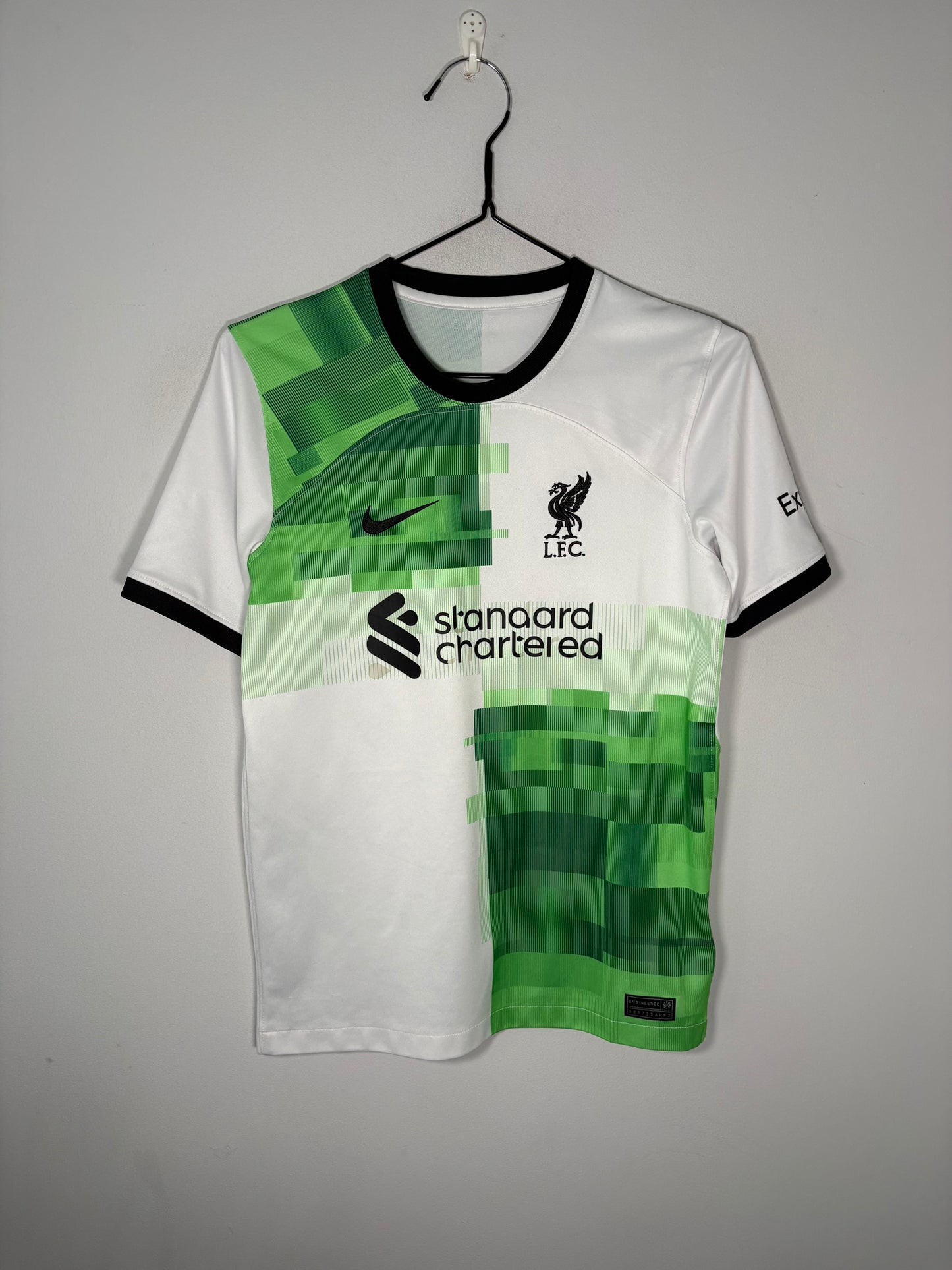 Liverpool Away Shirt 2023/24 Gravenberch (LK)
