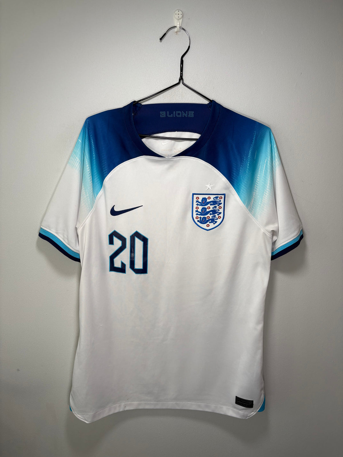 England Authentic Home Shirt 2022 Phil Foden (M)