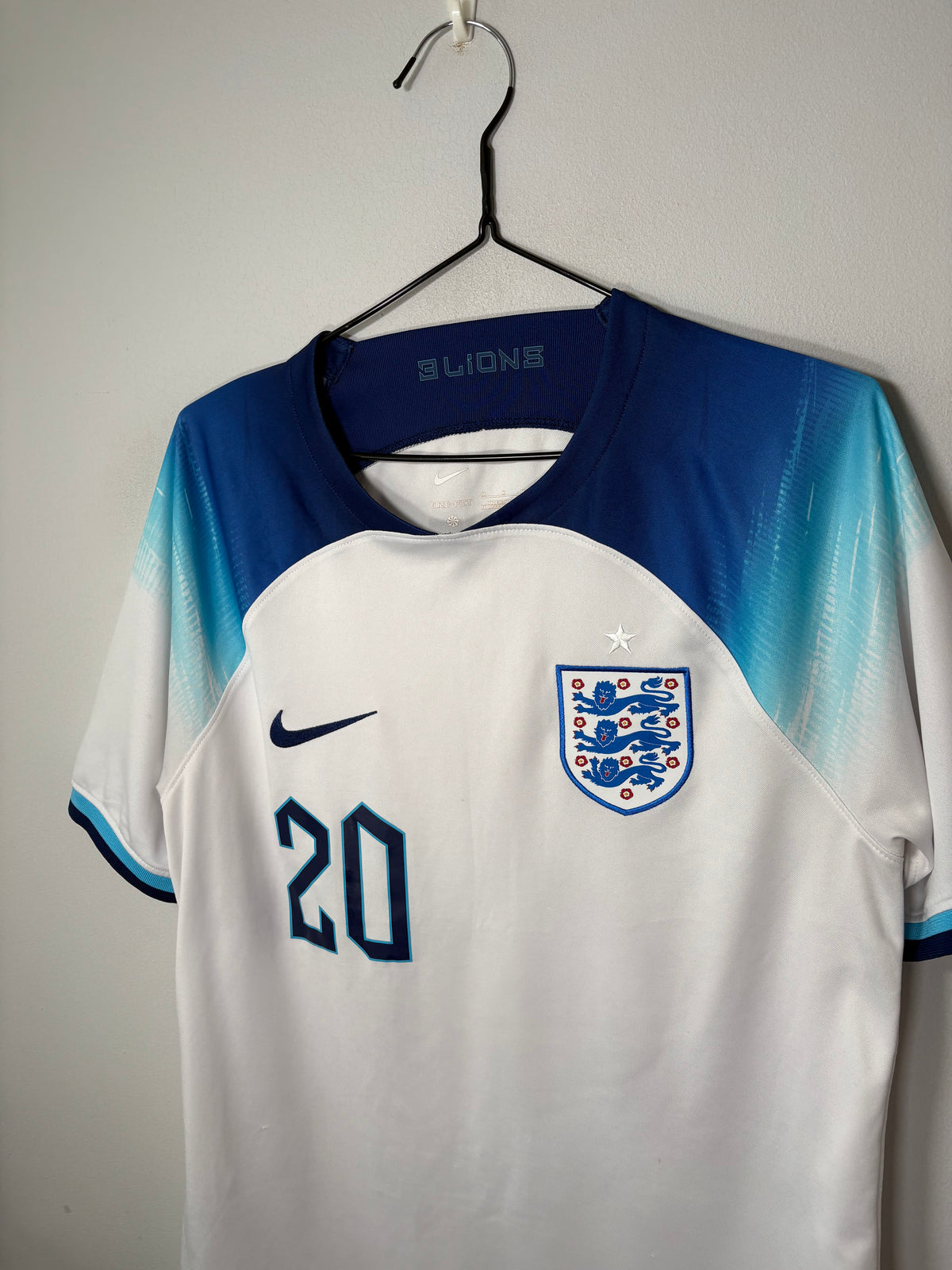 England Authentic Home Shirt 2022 Phil Foden (M)